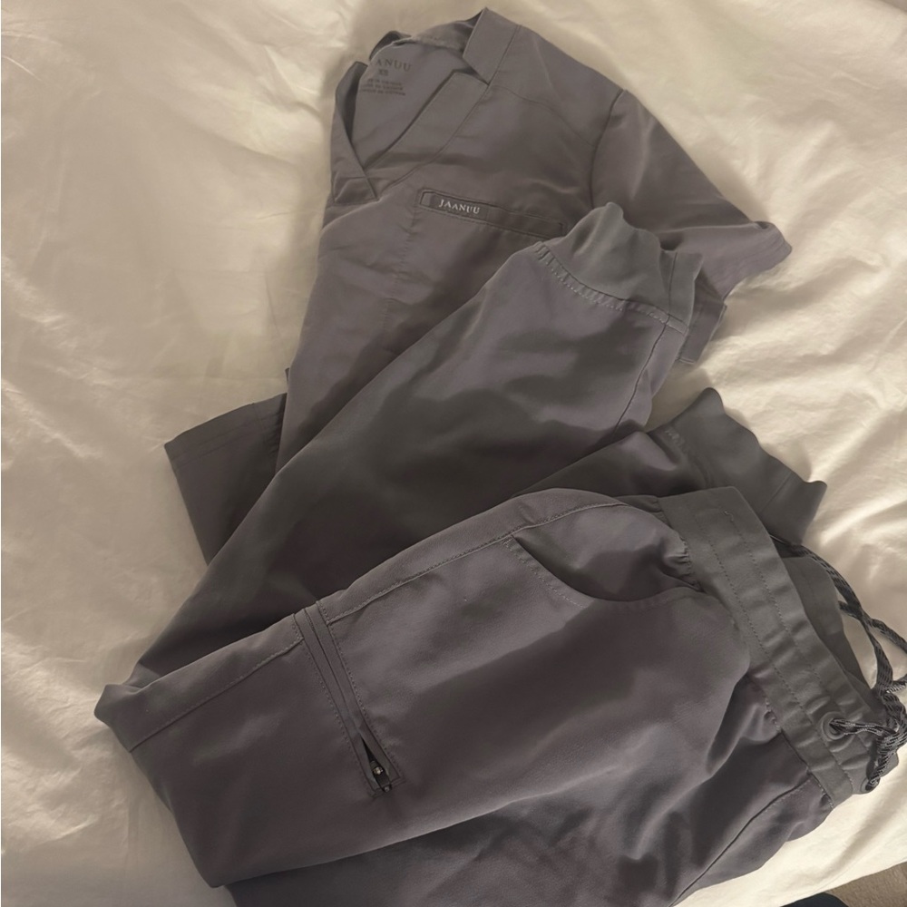 Jaanuu Women's Scrub Set in Slate Gray